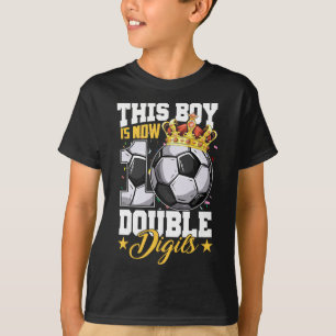 T-shirt Ce garçon a maintenant 10 ans à double chiffre Foo