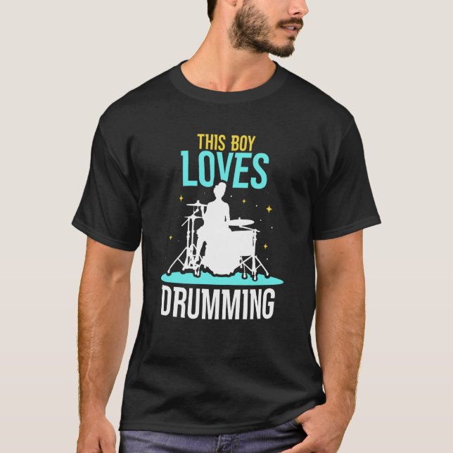 T-shirt Ce Garçon Aime Drumming Drum Intrummer (Devant)