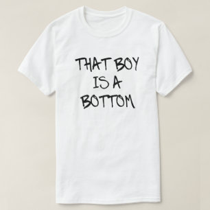 T-SHIRT CE GARÇON EST EN BAS