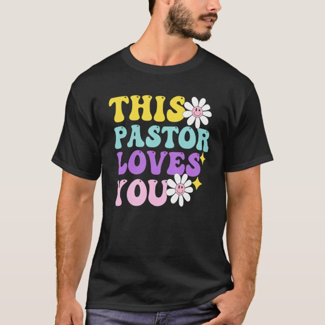 T-shirt Ce Pasteur Vous Aime Fierté Christian LGBTQ Trans (Devant)