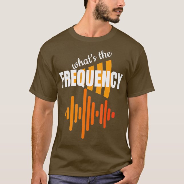 T-shirt Ce qui est drôle pour l'opérateur radio de jambon  (Devant)