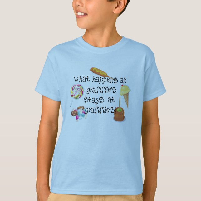 T-shirt Ce qui se produit aux SÉJOURS de Grammie chez (Devant)