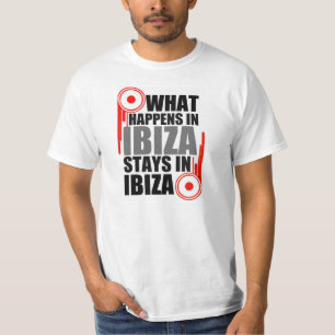 T-shirt ce qui se produit dans des séjours d'ibiza dans l