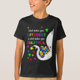 T-shirt Ce qui vous rend différents éléphant maman Autisme