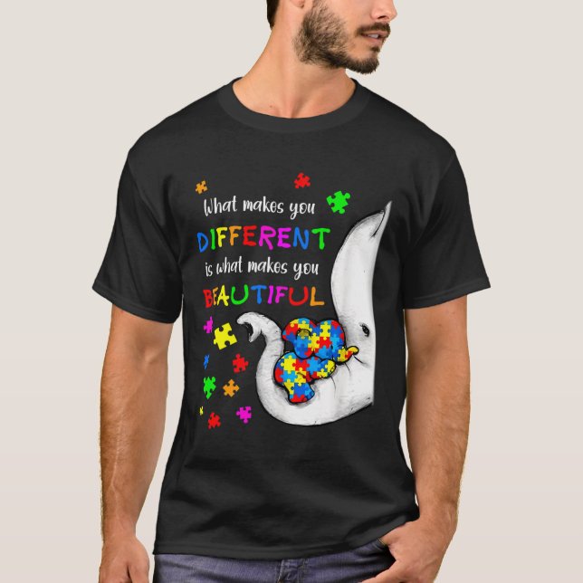 T-shirt Ce qui vous rend différents éléphant maman Autisme (Devant)