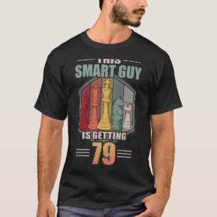 T-shirt Ce type intelligent obtient 79 Échecs rétro 79ème