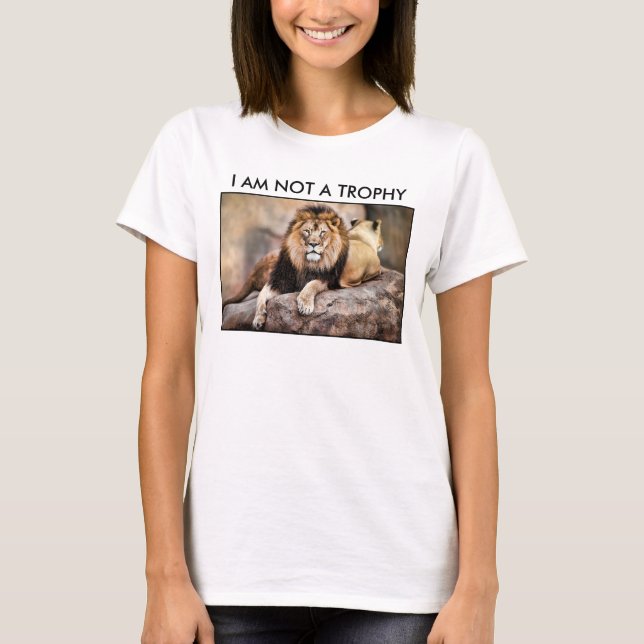 T-shirt Cecil le lion je ne suis pas un trophée (Devant)