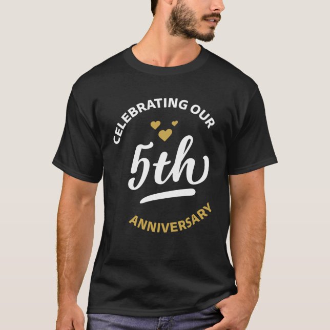 T-shirt Célébration de notre 5e anniversaire 5 ans (Devant)