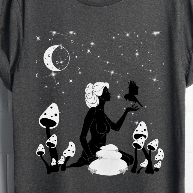 T-shirt céleste de la déesse du champignon noir (Créateur téléchargé)