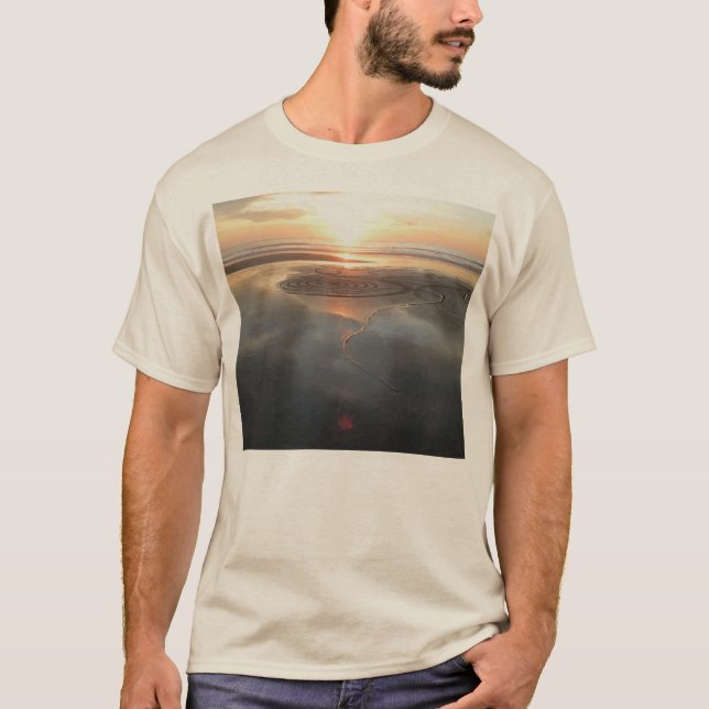 T-shirt Cercle de sable à la chemise de coucher du soleil (Devant)