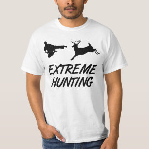 T-shirt Cerfs communs extrêmes de coup-de-pied de karaté