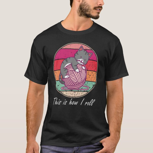 T-shirt C'Est Comme Ça Que Je Passe Le Chat À Jouer Avec L (Devant)