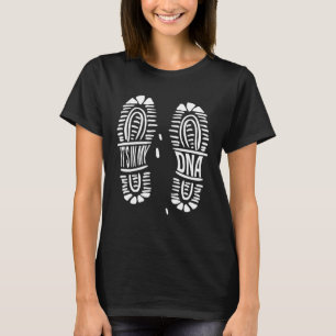 T-shirt C'est dans mes bottes de randonnée empreinte ADN M