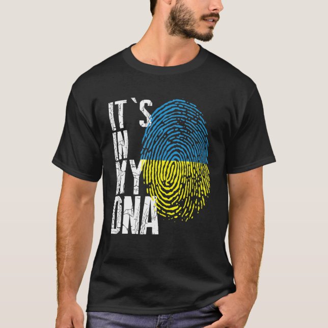 T-shirt C'est dans mon ADN Cadeaux ukrainiens Vyshyvanka K (Devant)