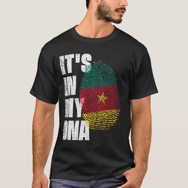 T-shirt C'EST DANS MON ADN, Drapeau Cameroun (Devant)