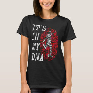 T-shirt C'EST DANS MON ADN Joueur de football empreintes d