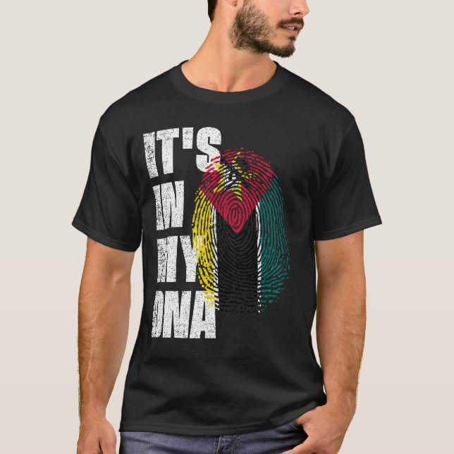T-shirt C'EST DANS MON ADN Mozambique Drapeau (Devant)