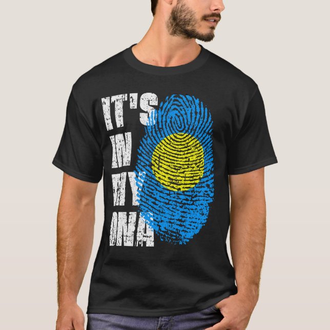 T-shirt C'EST DANS MON ADN Palau Drapeau Drapeau Don de fi (Devant)