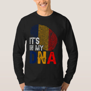 T-shirt C'est dans mon Adn Roumanie Drapeau Empreinte Patr