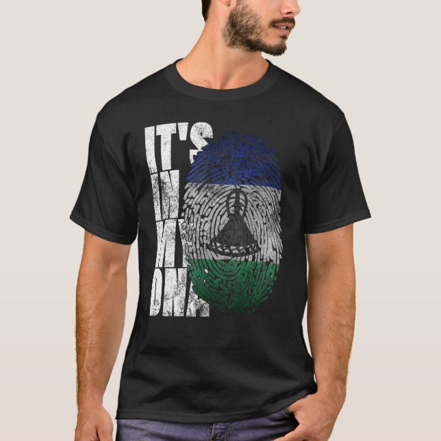 T-shirt C'est dans mon Adna Lesotho Graphic pour hommes fe (Devant)