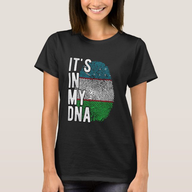 T-shirt C'est drôle dans mon ADN drapeau d'Ouzbékistan Emp (Devant)