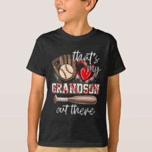 T-shirt C'est mon petit-fils qui donne du baseball aux fem