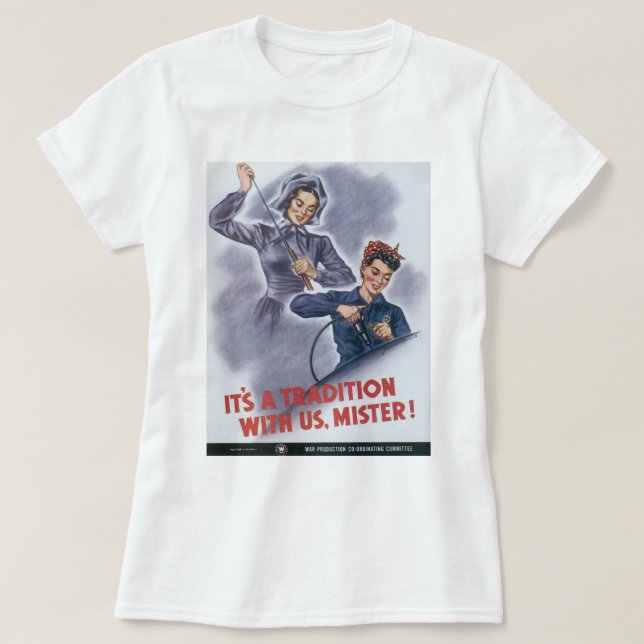 T-shirt C'est une tradition avec nous, Monsieur ! (Design devant)