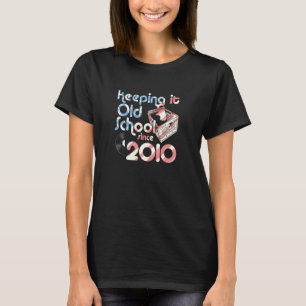 T-shirt C'est Vieux Jeu Depuis 2010 Année Caisse De Vinyle