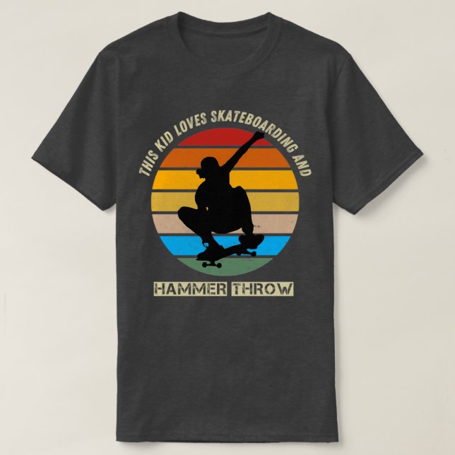 T-shirt cet enfant adore le skateboard et le lancer de mar (Design devant)