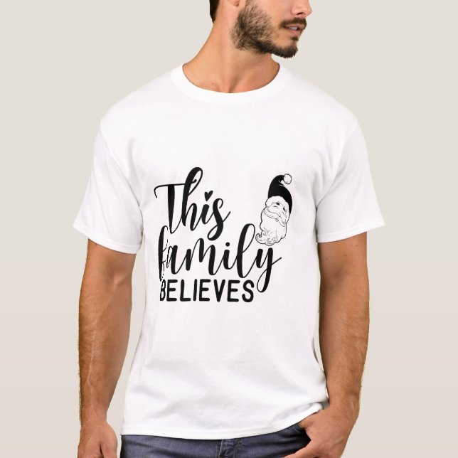 T-shirt Cette famille croit (Devant)