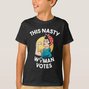 T-shirt Cette femme méchante vote féministe pour Biden et