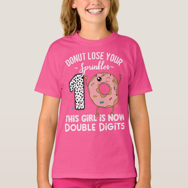 T-shirt Cette fille a maintenant deux chiffres Gâteau d'an (Devant)