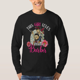 T-shirt Cette fille adore être un barber floral barbier
