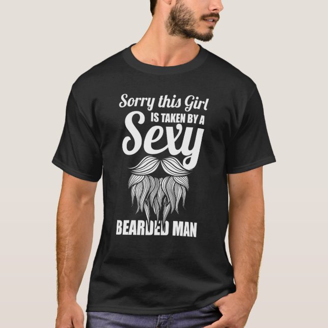 T-shirt Cette Fille Est Prise Par Un Porteur (Devant)