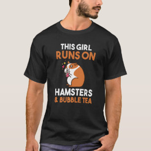 T-shirt Cette Fille Fonctionne Avec Du Thé À Bulle Et Des