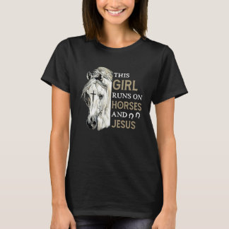 T-shirt Cette Fille Passe Sur Les Chevaux Et Jésus