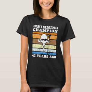 T-shirt Champion De Natation Des Hommes Il Y A 43 Ans Sper