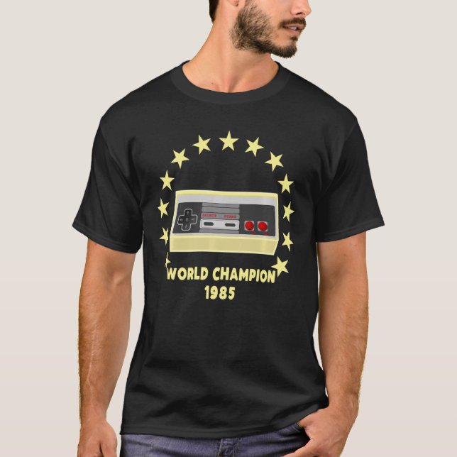 T-shirt Champion du Monde 1985 Retro Gaming Controller (Devant)