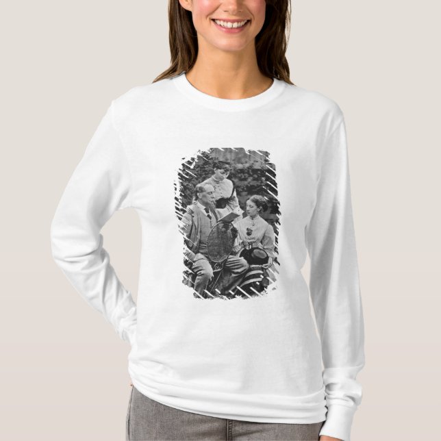 T-shirt Charles Dickens avec deux de ses filles (Devant)