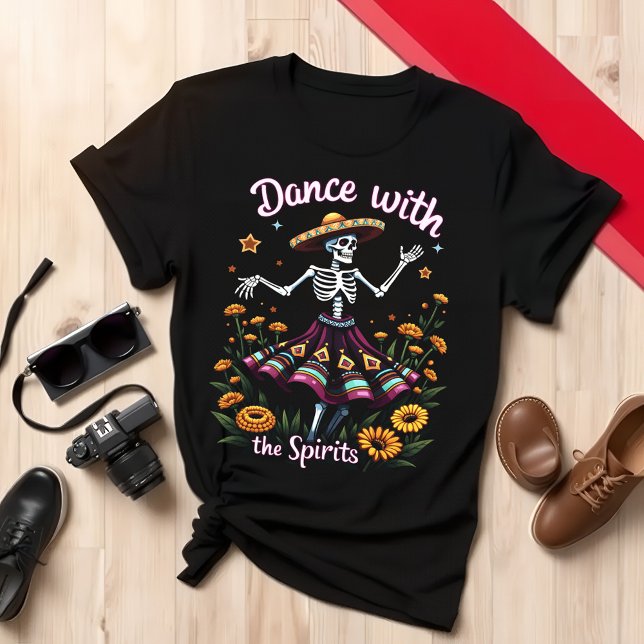 T-shirt Charming Day of the Dead Dance with Spirits (Créateur téléchargé)