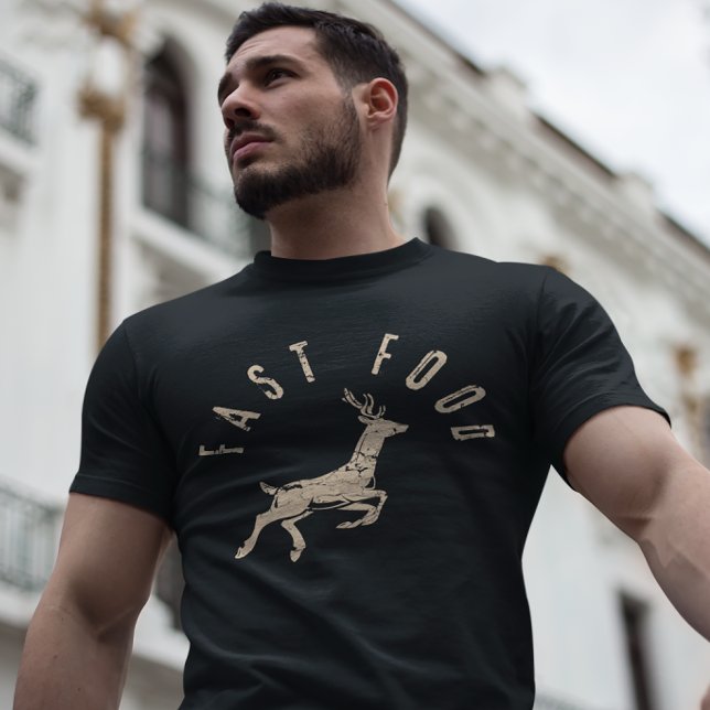 T-shirt Chasse aux cerfs de nourriture rapide amusante (Créateur téléchargé)