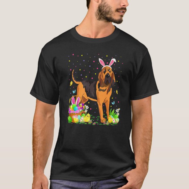 T-shirt Chasse aux oeufs de lapin de chien de sanglant Cha (Devant)