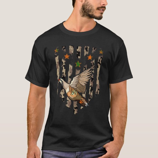 T-shirt Chasse aux oiseaux de Chukar Camouflage du drapeau (Devant)