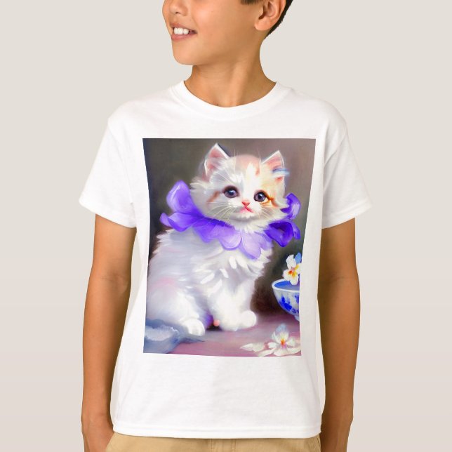 T-shirt Chat blanc avec collier de fleurs violettes (Devant)
