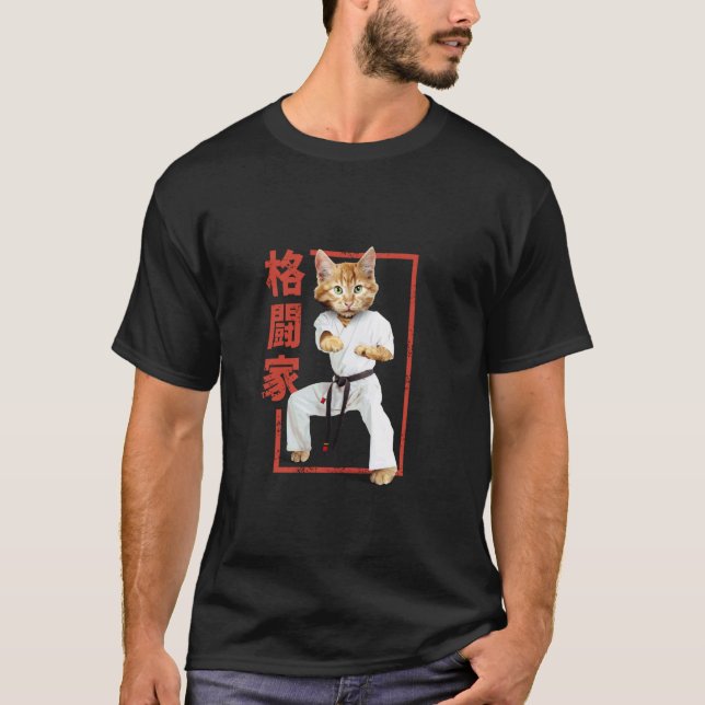 T-shirt Chat d'arts martiaux en pose de karaté avec ceintu (Devant)