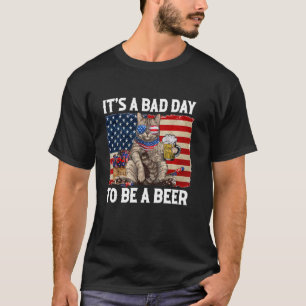 T-shirt Chat Drôle Qui Boit de la Bière à une Fête C'est u