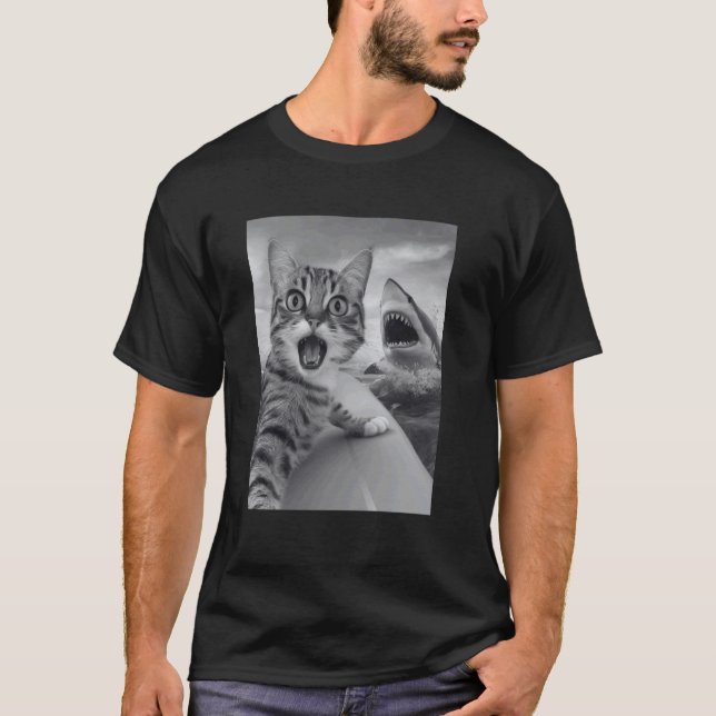 T-shirt Chat drôle selfie avec requin (Devant)