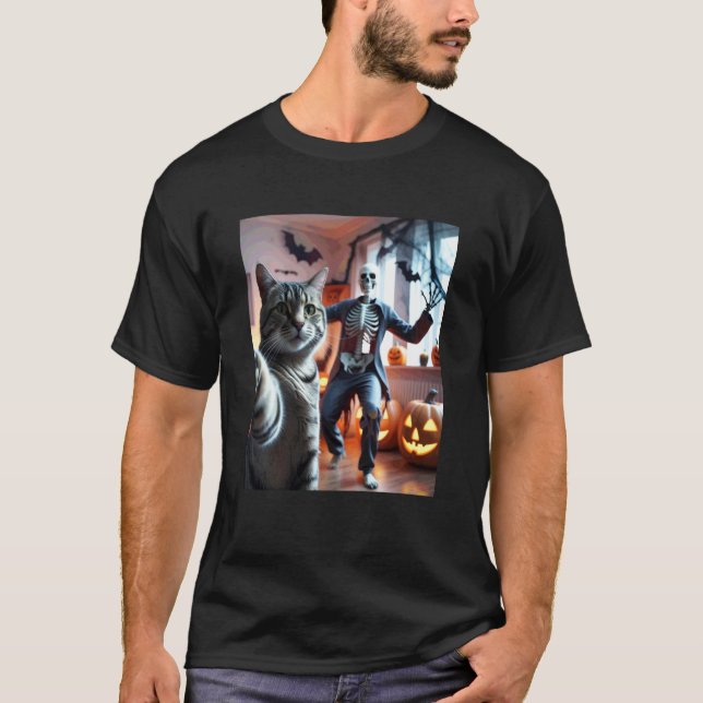 T-shirt Chat drôle selfie avec squelette Halloween effraya (Devant)