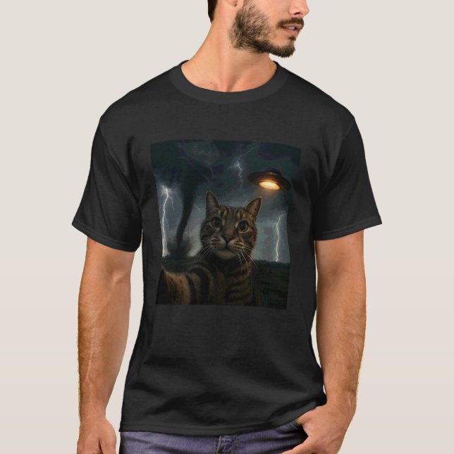 T-shirt Chat drôle selfie avec un OVNI Alien Meme Tornade  (Devant)
