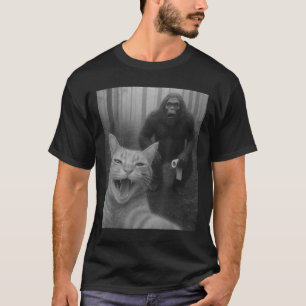 T-shirt Chat Drôle Surpris Happy Selfie Avec Bigfoot Sasq